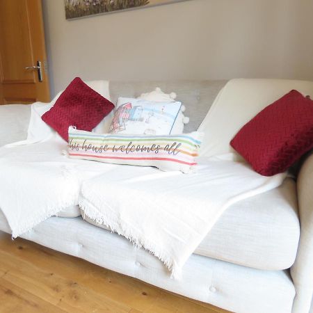 Entire Seaside Luxury Home With On Site Parking! Poole Exterior foto